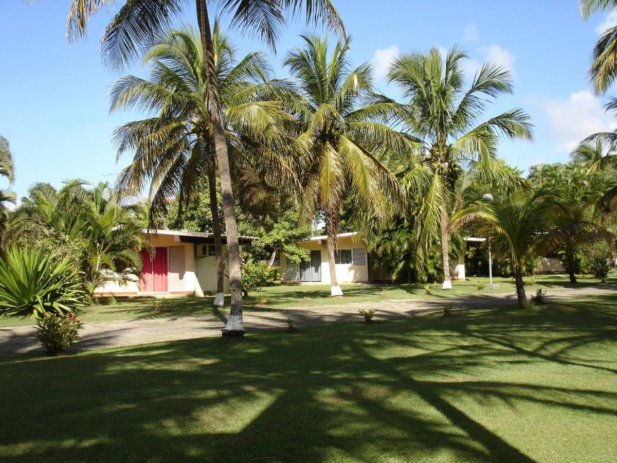 Alizes Sarl - Location Bungalow Cerise 1